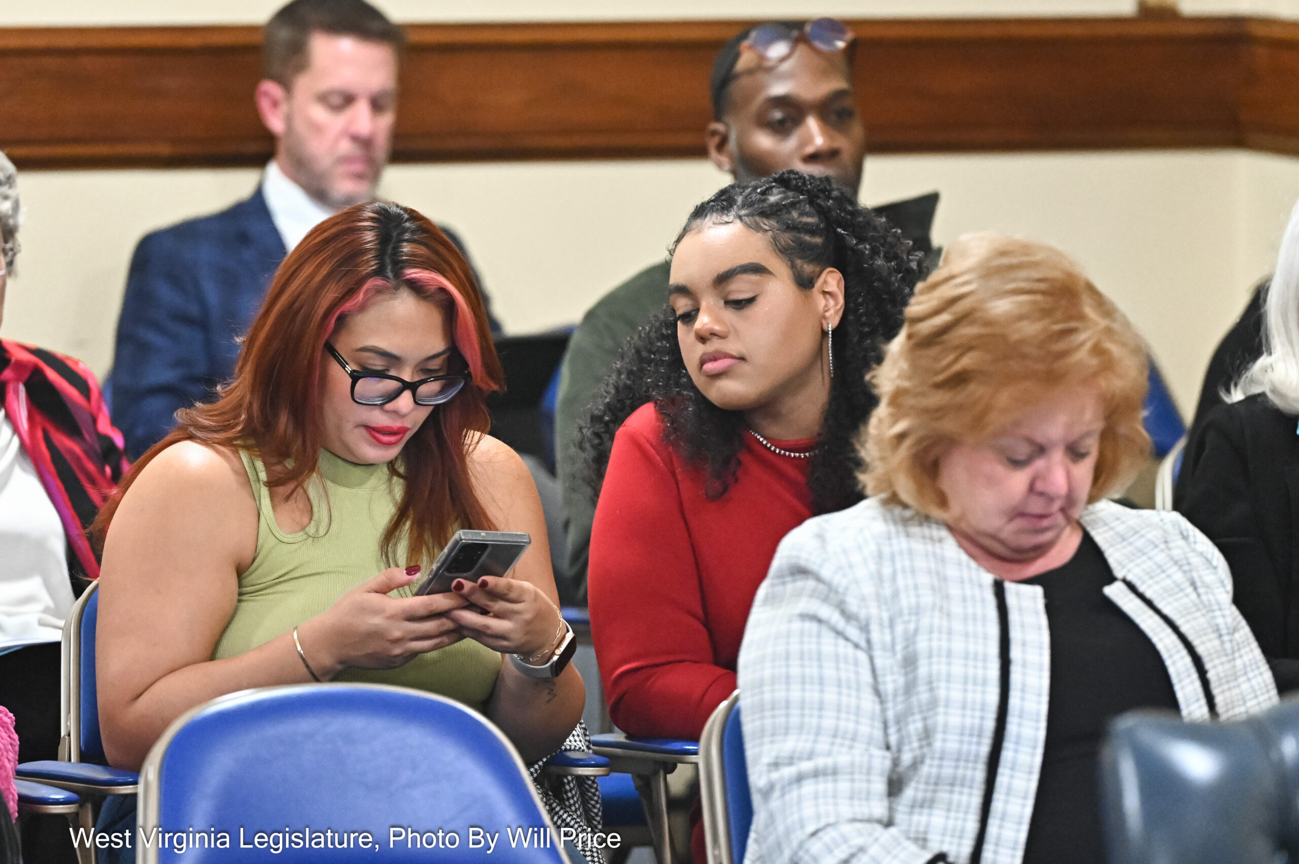 Senate Judiciary approves Crown Act, prohibiting race-based hairstyle discrimination, in close vote
